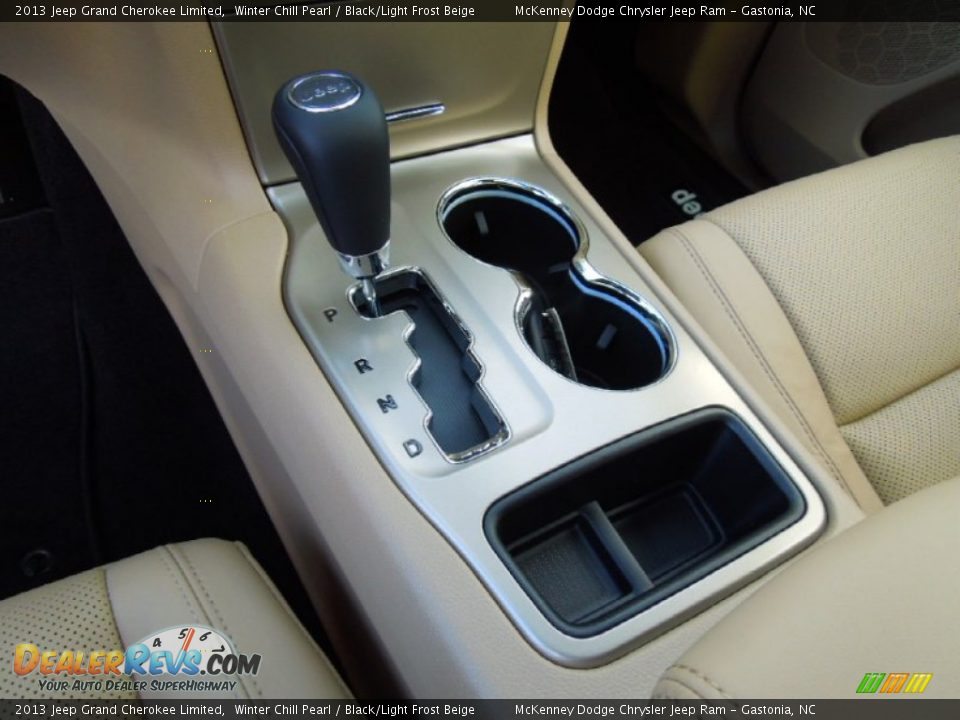 2013 Jeep Grand Cherokee Limited Shifter Photo #12