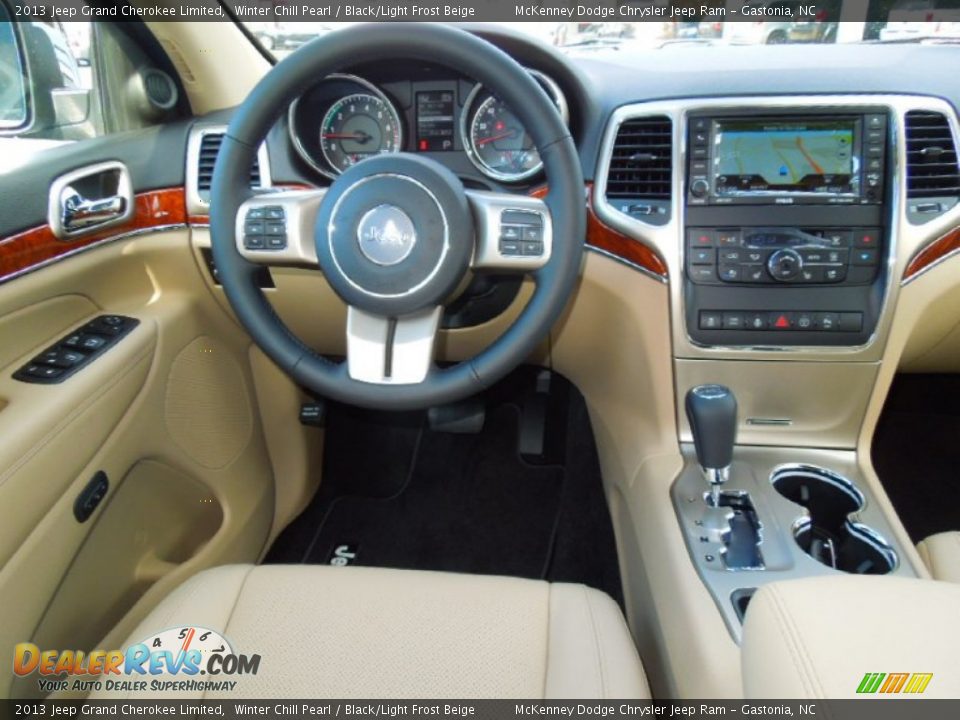 Dashboard of 2013 Jeep Grand Cherokee Limited Photo #20