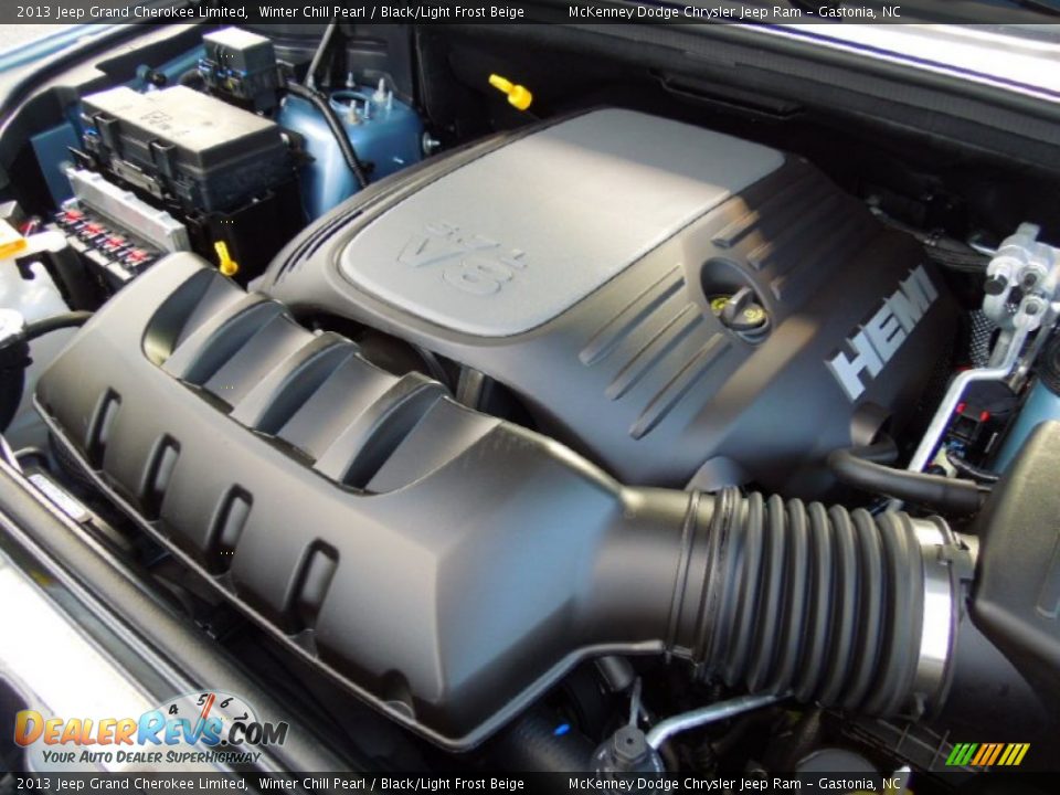 2013 Jeep Grand Cherokee Limited 5.7 Liter HEMI OHV 16-Valve VVT MDS V8 Engine Photo #28