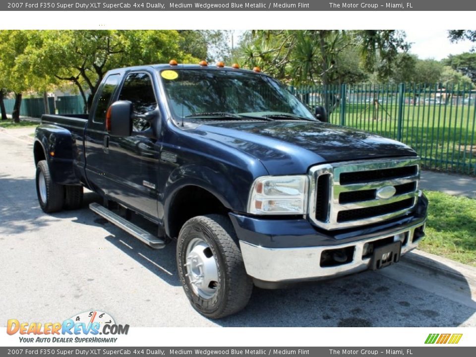 2007 Ford F350 Super Duty XLT SuperCab 4x4 Dually Medium Wedgewood Blue Metallic / Medium Flint Photo #14
