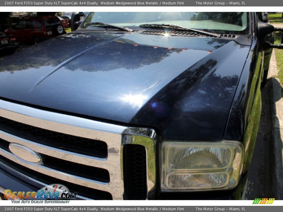 2007 Ford F350 Super Duty XLT SuperCab 4x4 Dually Medium Wedgewood Blue Metallic / Medium Flint Photo #20