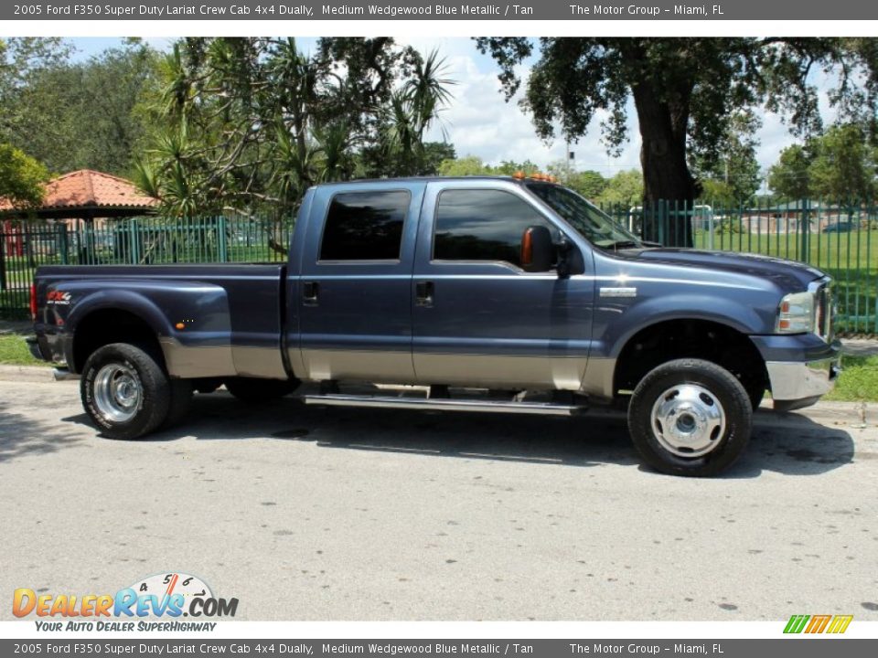2005 Ford F350 Super Duty Lariat Crew Cab 4x4 Dually Medium Wedgewood Blue Metallic / Tan Photo #12