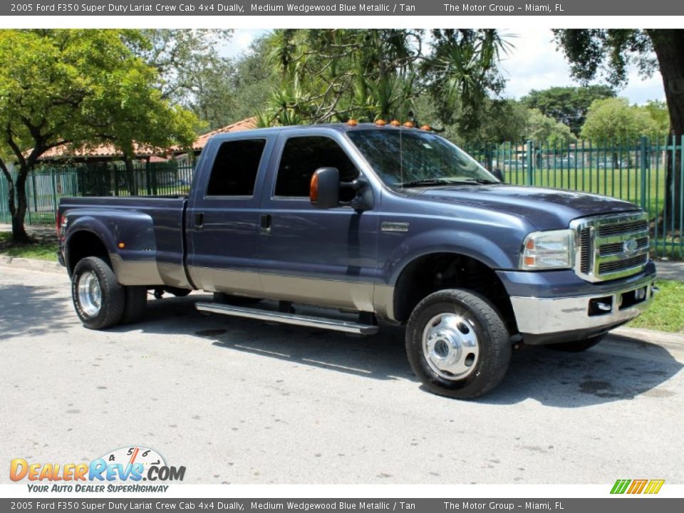 2005 Ford F350 Super Duty Lariat Crew Cab 4x4 Dually Medium Wedgewood Blue Metallic / Tan Photo #13