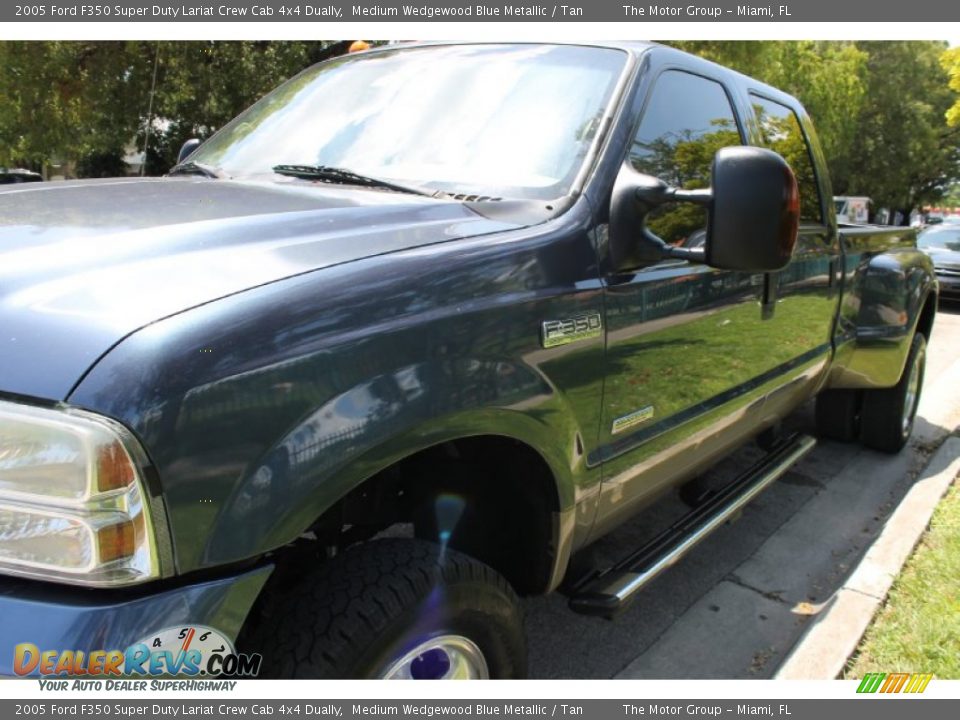 2005 Ford F350 Super Duty Lariat Crew Cab 4x4 Dually Medium Wedgewood Blue Metallic / Tan Photo #20