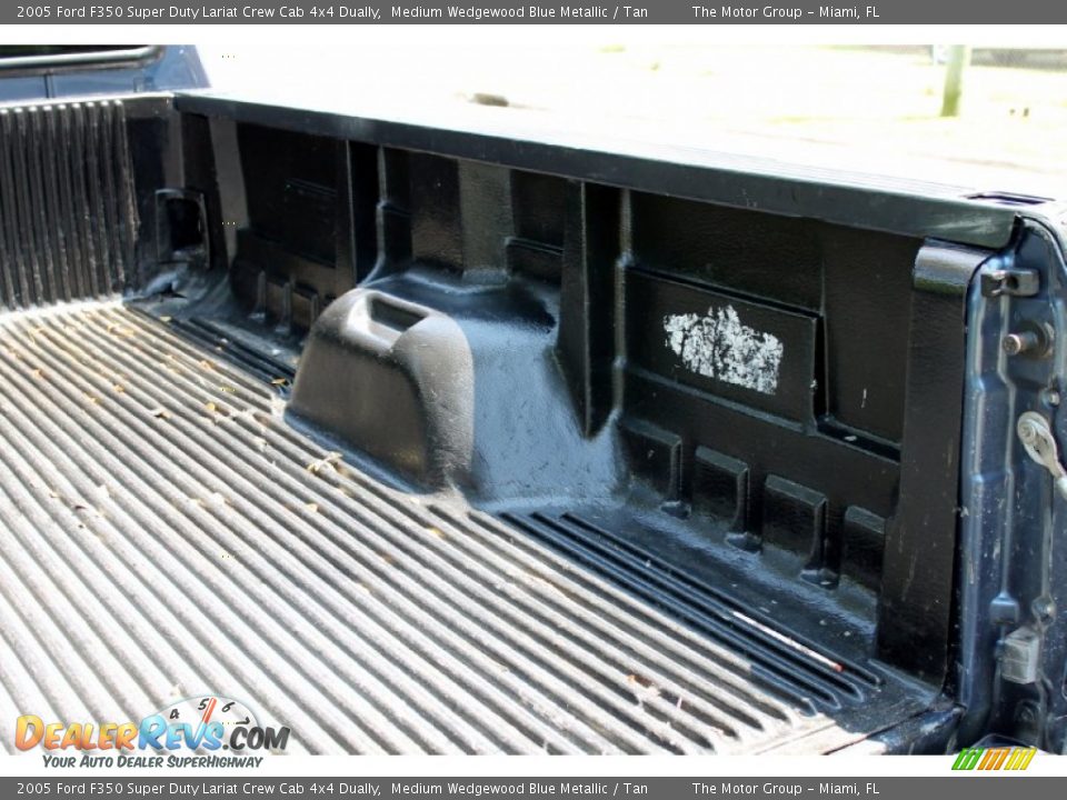 2005 Ford F350 Super Duty Lariat Crew Cab 4x4 Dually Medium Wedgewood Blue Metallic / Tan Photo #26