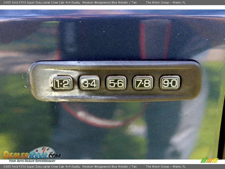 2005 Ford F350 Super Duty Lariat Crew Cab 4x4 Dually Medium Wedgewood Blue Metallic / Tan Photo #34