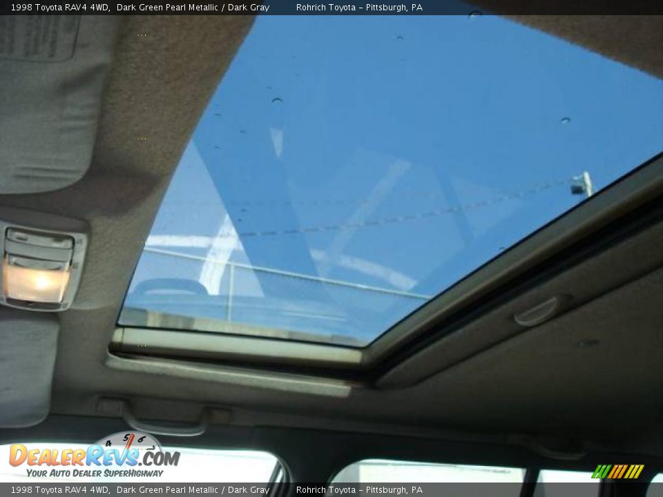 1998 Toyota RAV4 4WD Dark Green Pearl Metallic / Dark Gray Photo #17