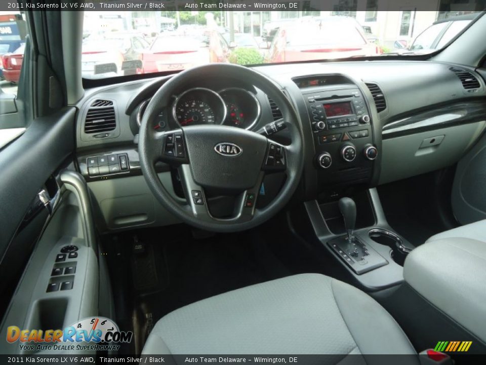 2011 Kia Sorento LX V6 AWD Titanium Silver / Black Photo #13