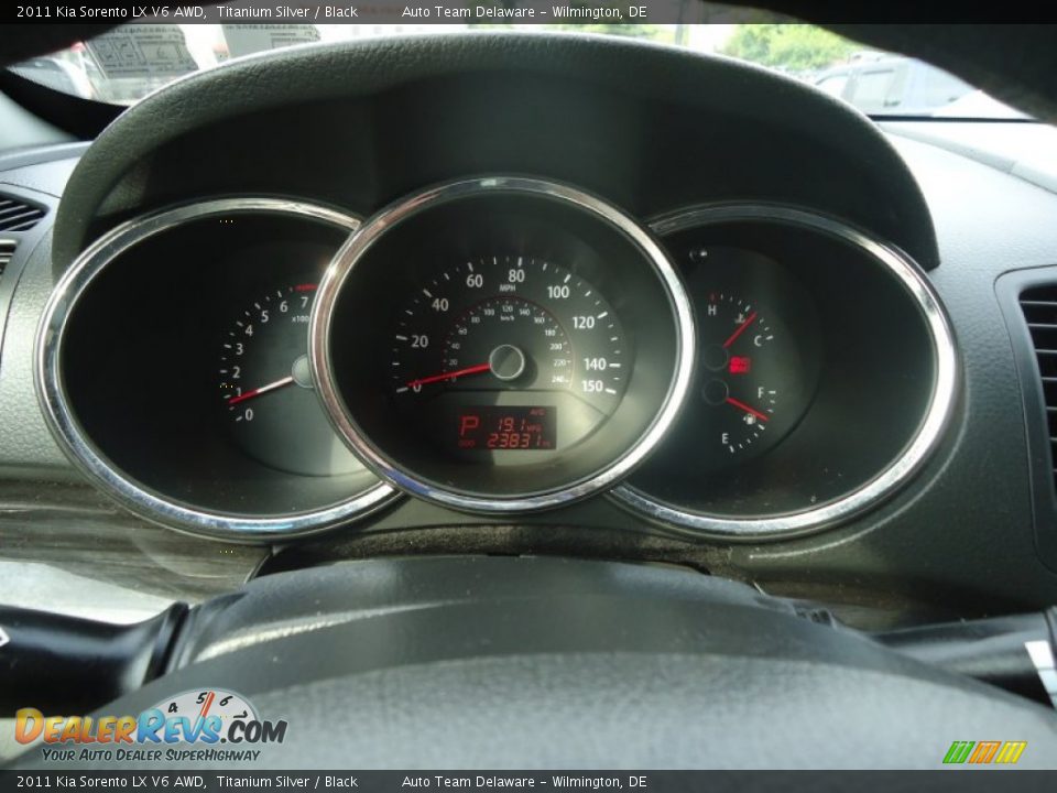 2011 Kia Sorento LX V6 AWD Titanium Silver / Black Photo #28