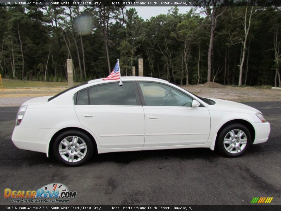 2005 Nissan Altima 2.5 S Satin White Pearl / Frost Gray Photo #5