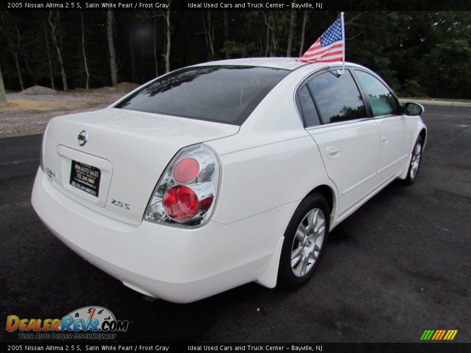 2005 Nissan Altima 2.5 S Satin White Pearl / Frost Gray Photo #7