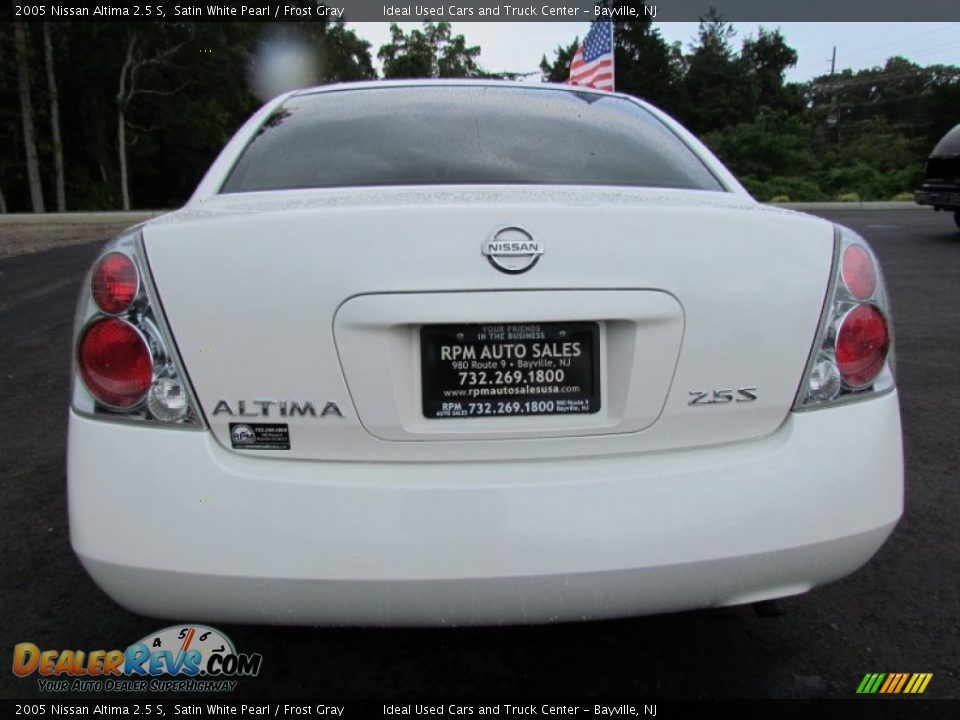 2005 Nissan Altima 2.5 S Satin White Pearl / Frost Gray Photo #8