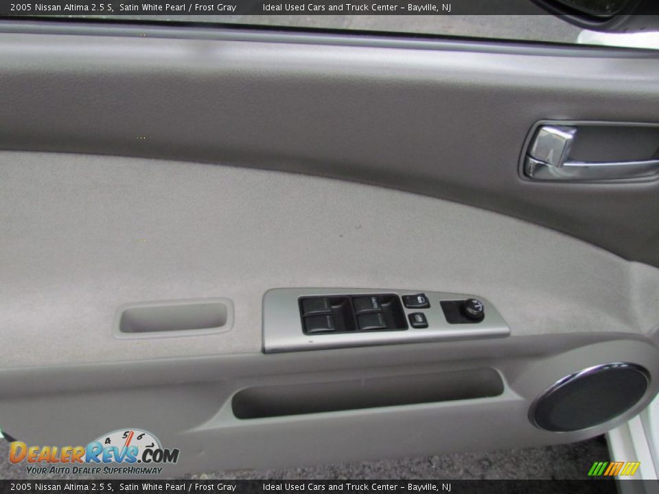 2005 Nissan Altima 2.5 S Satin White Pearl / Frost Gray Photo #13