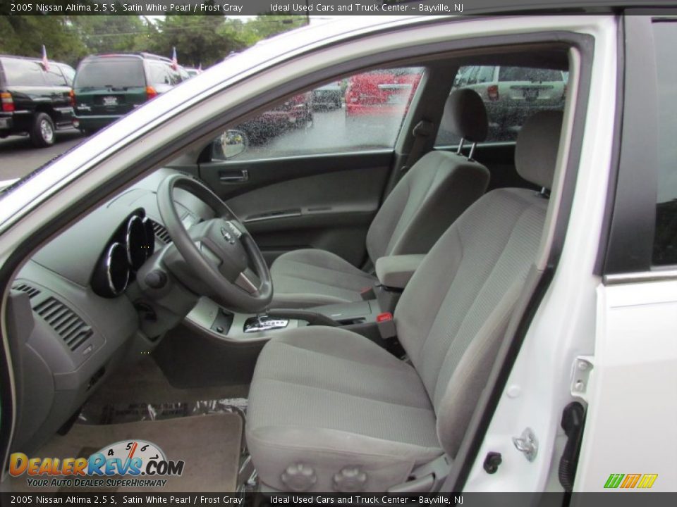 2005 Nissan Altima 2.5 S Satin White Pearl / Frost Gray Photo #15