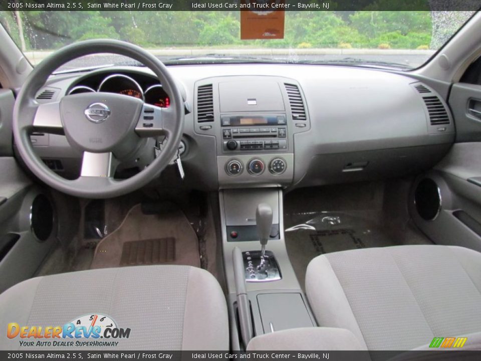 2005 Nissan Altima 2.5 S Satin White Pearl / Frost Gray Photo #23