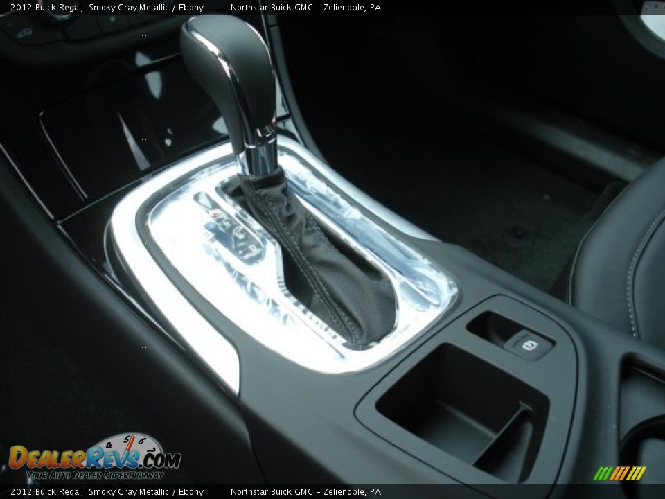 2012 Buick Regal  Shifter Photo #17