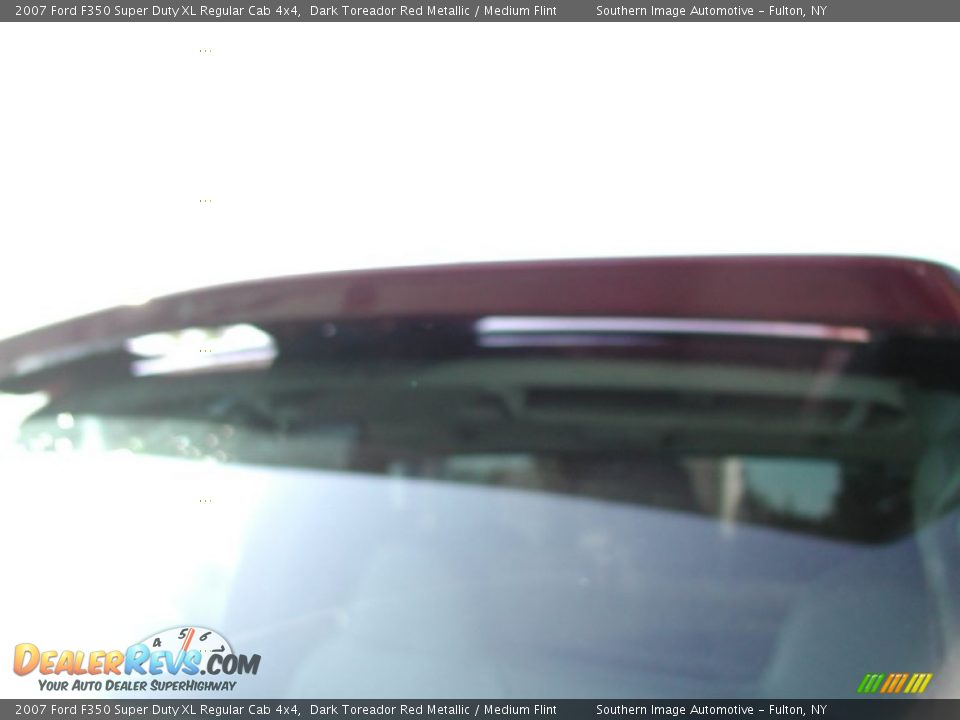 2007 Ford F350 Super Duty XL Regular Cab 4x4 Dark Toreador Red Metallic / Medium Flint Photo #30