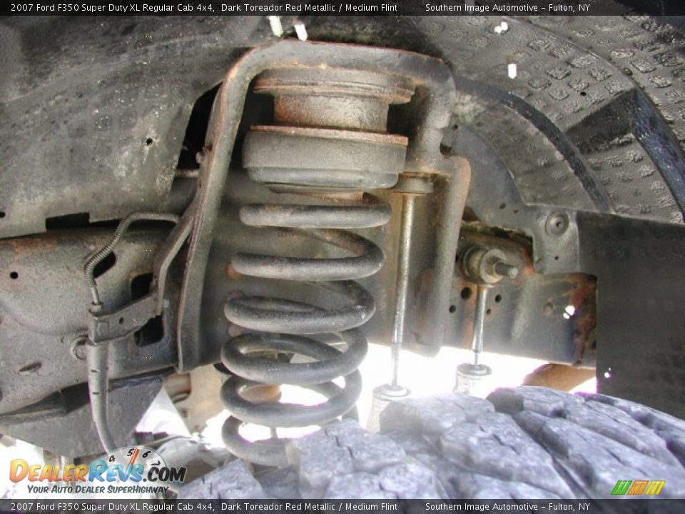 Undercarriage of 2007 Ford F350 Super Duty XL Regular Cab 4x4 Photo #34