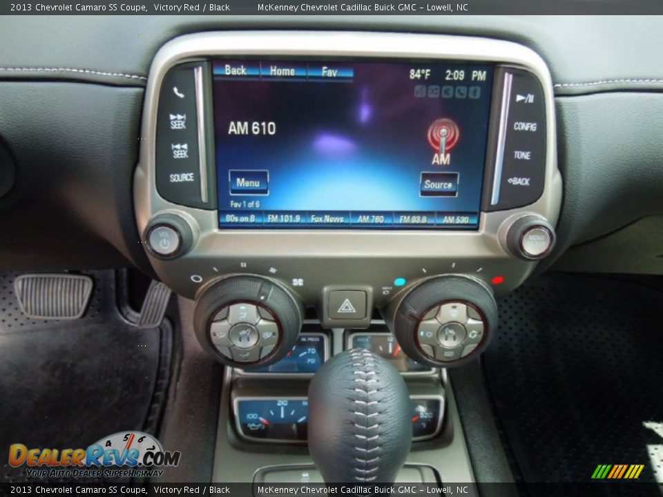Controls of 2013 Chevrolet Camaro SS Coupe Photo #16