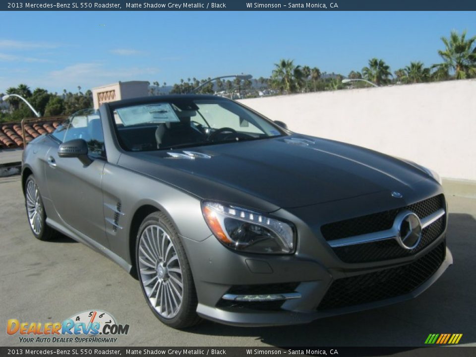 Front 3/4 View of 2013 Mercedes-Benz SL 550 Roadster Photo #1