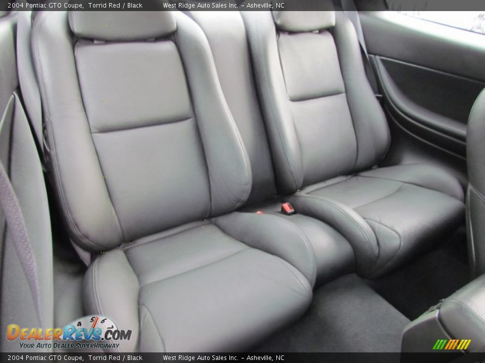 Black Interior - 2004 Pontiac GTO Coupe Photo #16