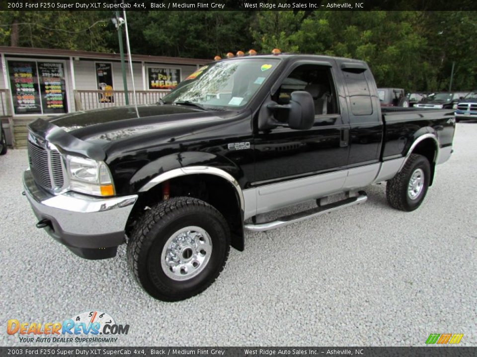 2003 Ford F250 Super Duty XLT SuperCab 4x4 Black / Medium Flint Grey Photo #10