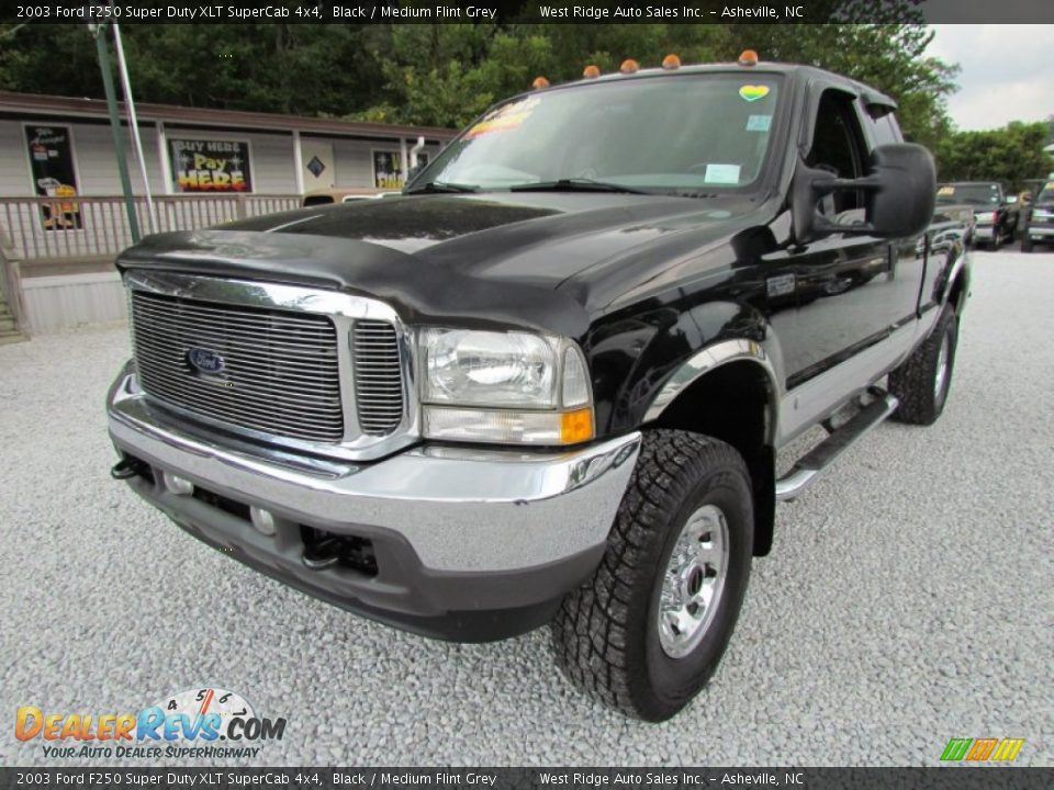 2003 Ford F250 Super Duty XLT SuperCab 4x4 Black / Medium Flint Grey Photo #11
