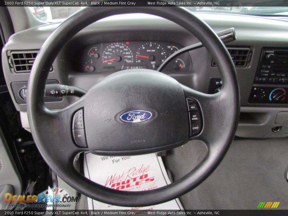 2003 Ford F250 Super Duty XLT SuperCab 4x4 Black / Medium Flint Grey Photo #24