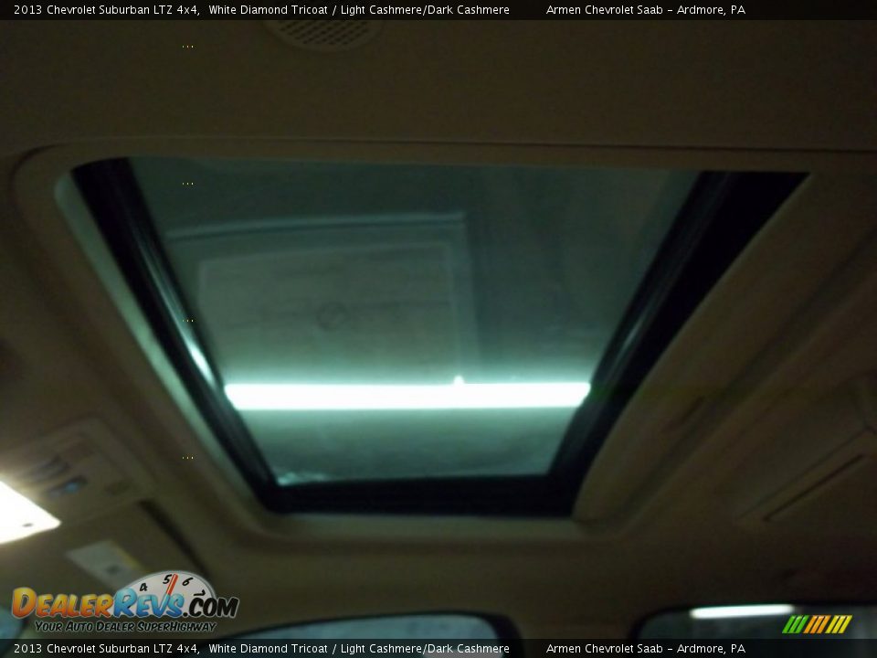 2013 Chevrolet Suburban LTZ 4x4 White Diamond Tricoat / Light Cashmere/Dark Cashmere Photo #8