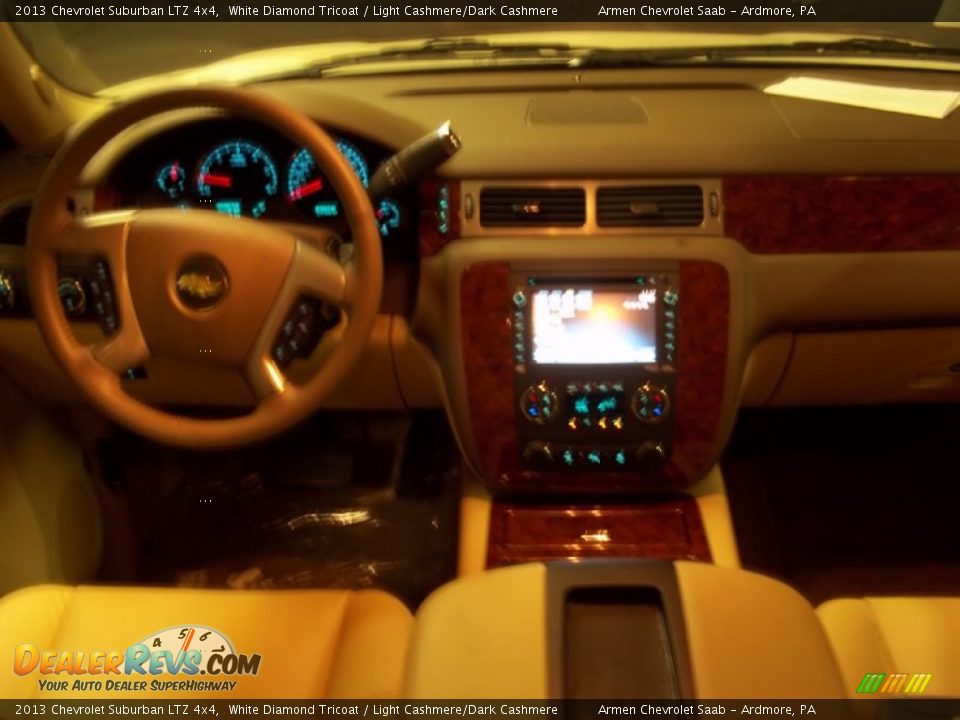 2013 Chevrolet Suburban LTZ 4x4 White Diamond Tricoat / Light Cashmere/Dark Cashmere Photo #11