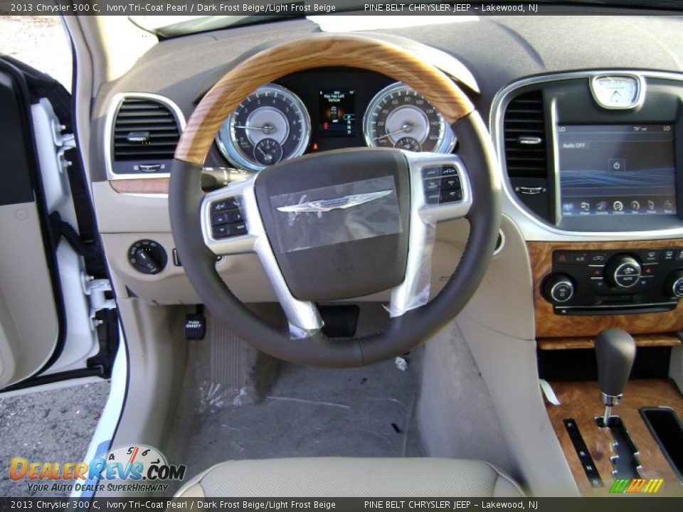 Dashboard of 2013 Chrysler 300 C Photo #6