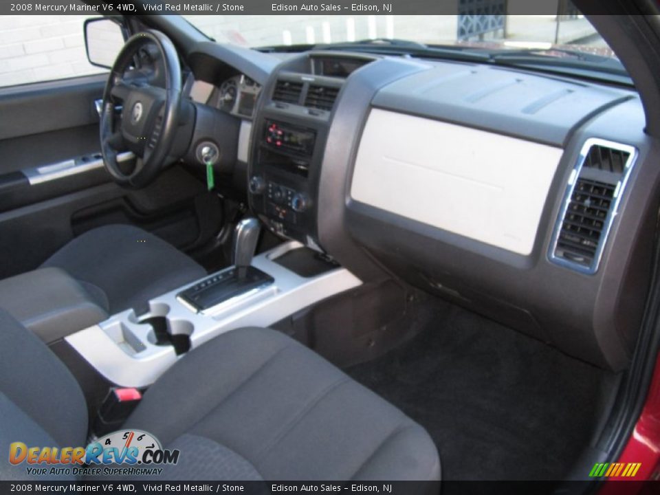 2008 Mercury Mariner V6 4WD Vivid Red Metallic / Stone Photo #16