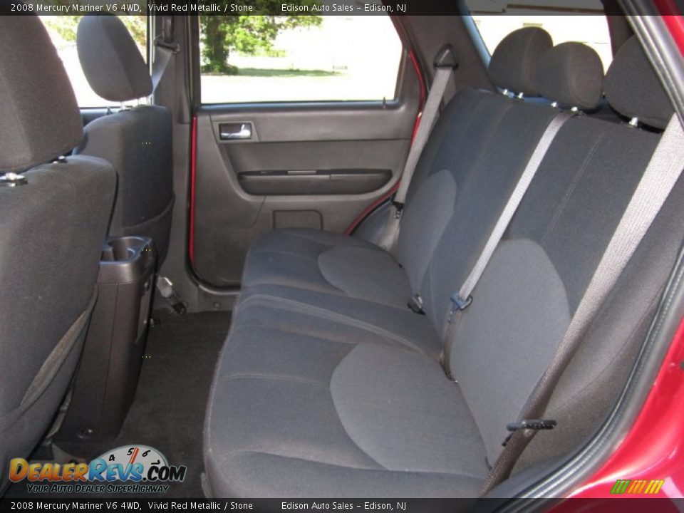 2008 Mercury Mariner V6 4WD Vivid Red Metallic / Stone Photo #17