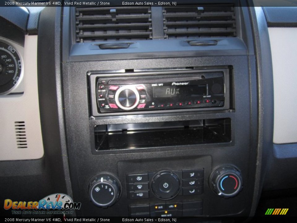 2008 Mercury Mariner V6 4WD Vivid Red Metallic / Stone Photo #20