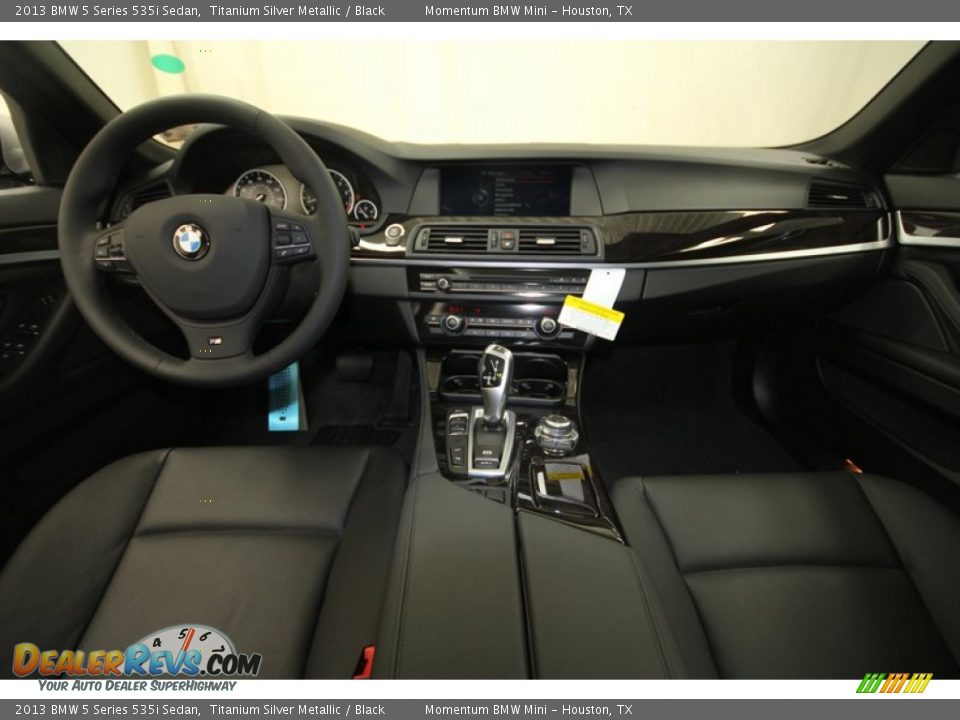 Dashboard of 2013 BMW 5 Series 535i Sedan Photo #4