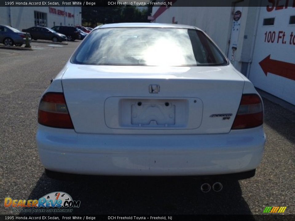 1995 Honda Accord EX Sedan Frost White / Beige Photo #6