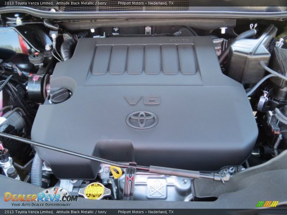 2013 Toyota Venza Limited Attitude Black Metallic / Ivory Photo #15