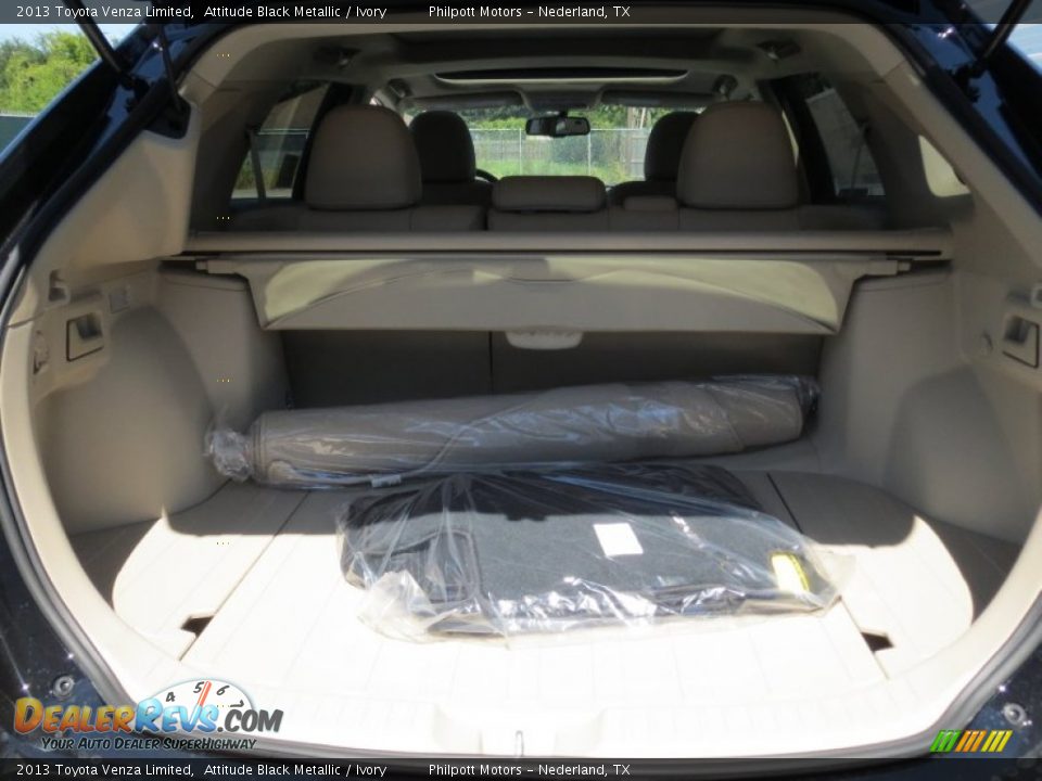2013 Toyota Venza Limited Attitude Black Metallic / Ivory Photo #17