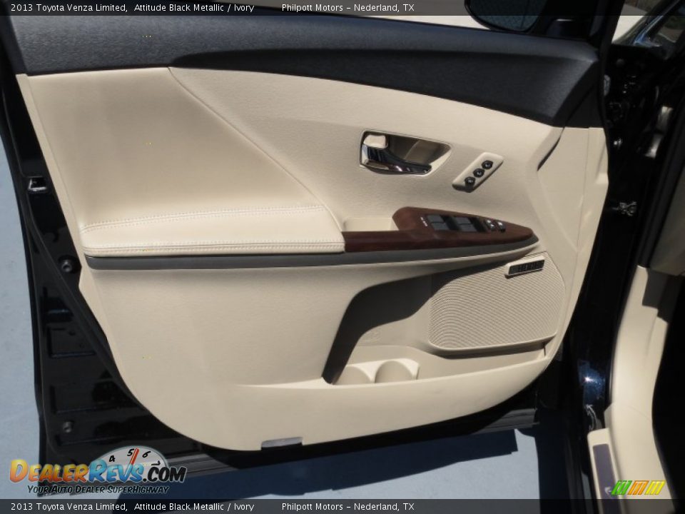 2013 Toyota Venza Limited Attitude Black Metallic / Ivory Photo #21