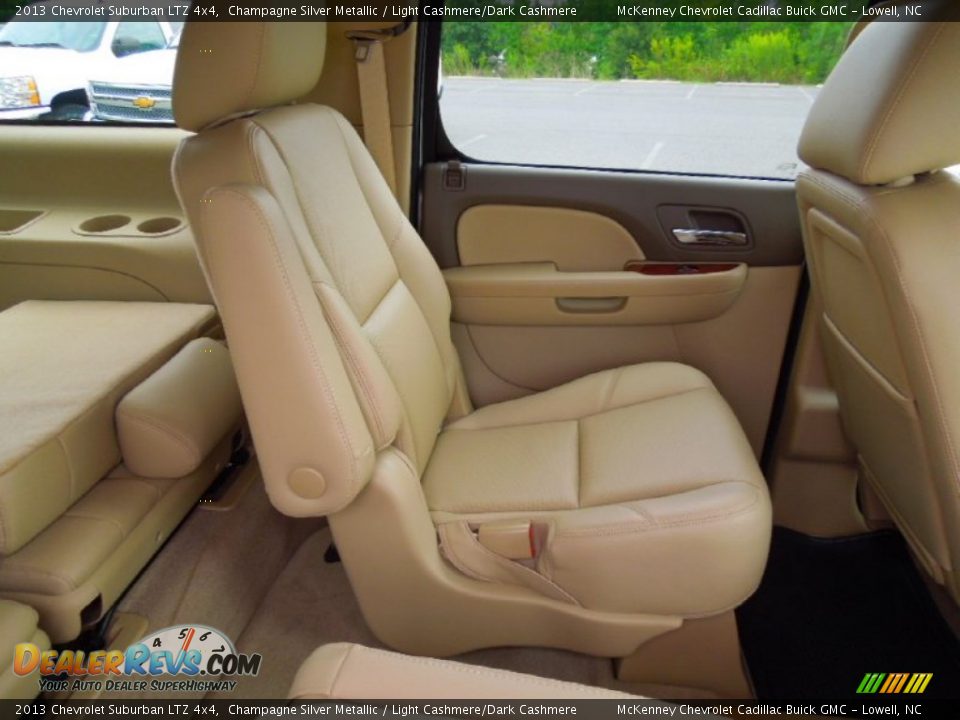 2013 Chevrolet Suburban LTZ 4x4 Champagne Silver Metallic / Light Cashmere/Dark Cashmere Photo #24