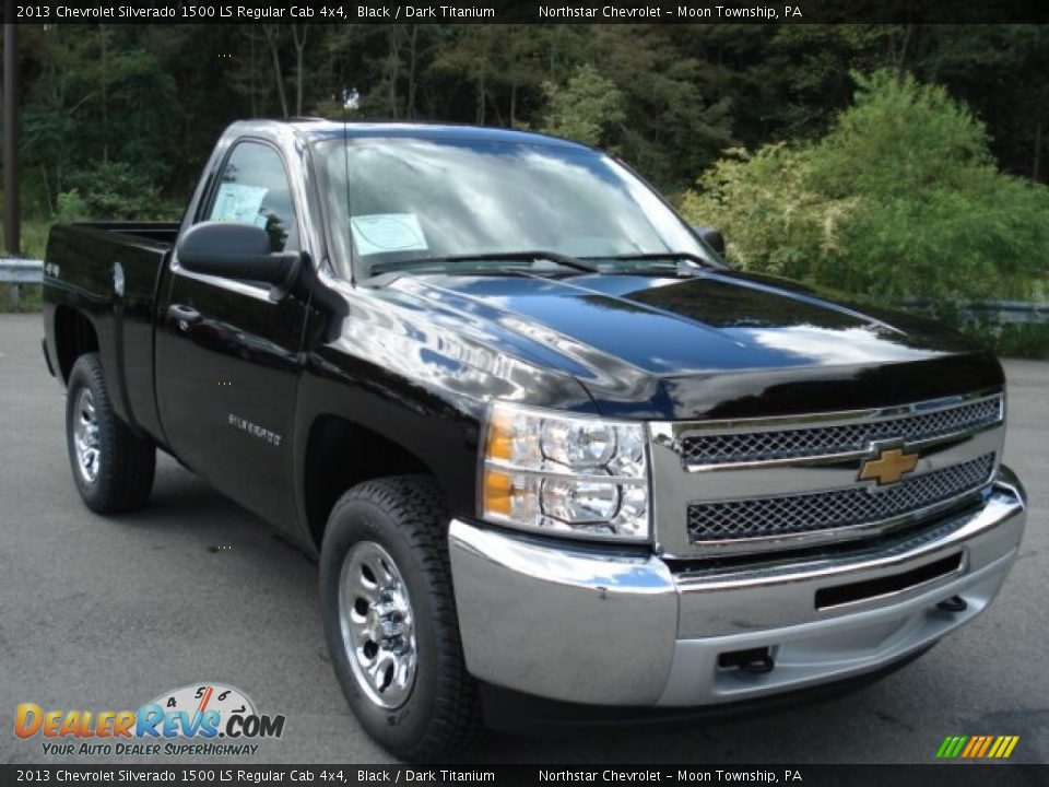 Front 3/4 View of 2013 Chevrolet Silverado 1500 LS Regular Cab 4x4 Photo #2
