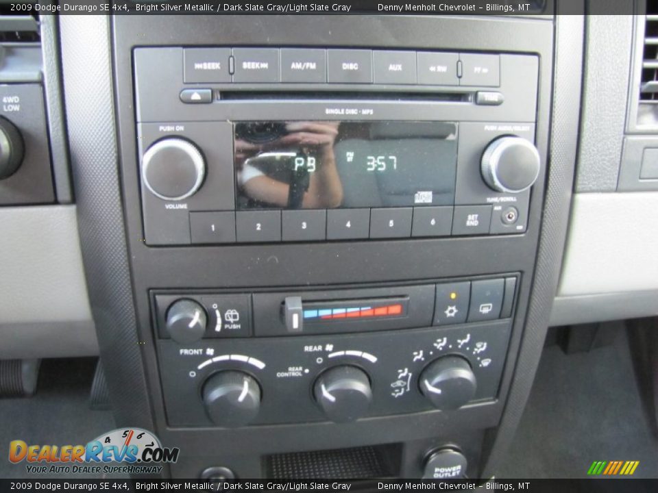 Controls of 2009 Dodge Durango SE 4x4 Photo #21