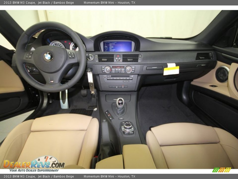 Dashboard of 2013 BMW M3 Coupe Photo #4