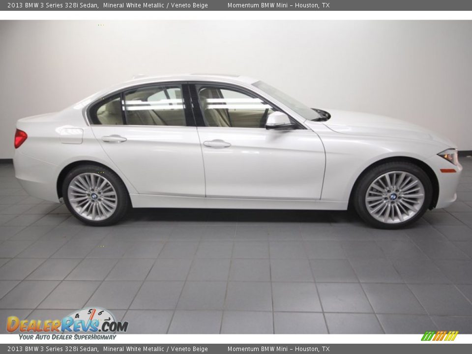 2013 BMW 3 Series 328i Sedan Mineral White Metallic / Veneto Beige Photo #2