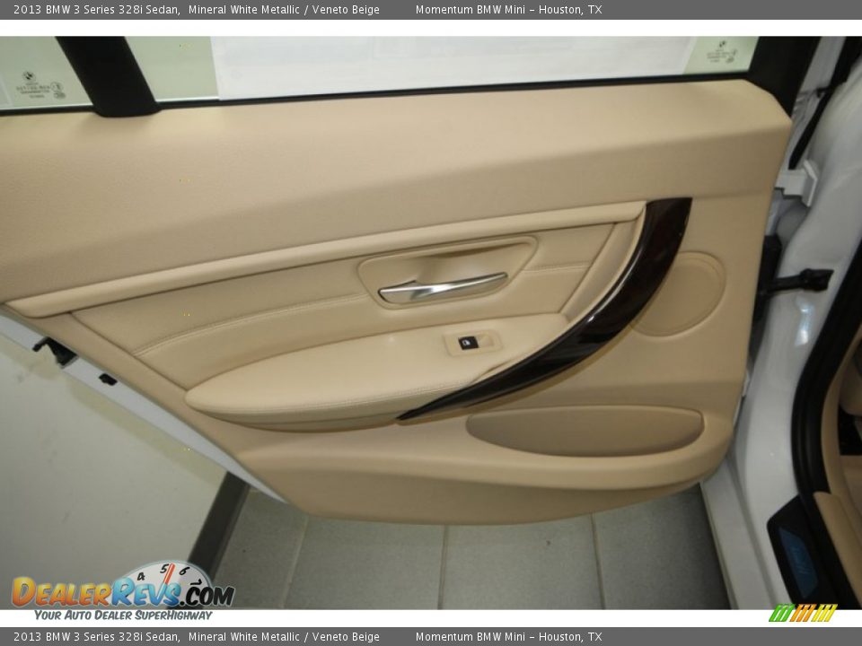 2013 BMW 3 Series 328i Sedan Mineral White Metallic / Veneto Beige Photo #25