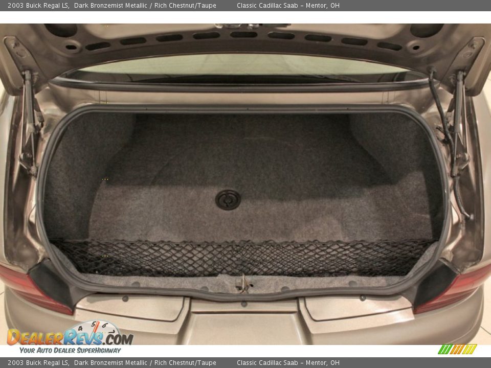 2003 Buick Regal LS Trunk Photo #24