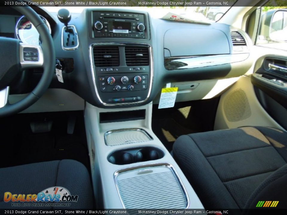 2013 Dodge Grand Caravan SXT Stone White / Black/Light Graystone Photo #17