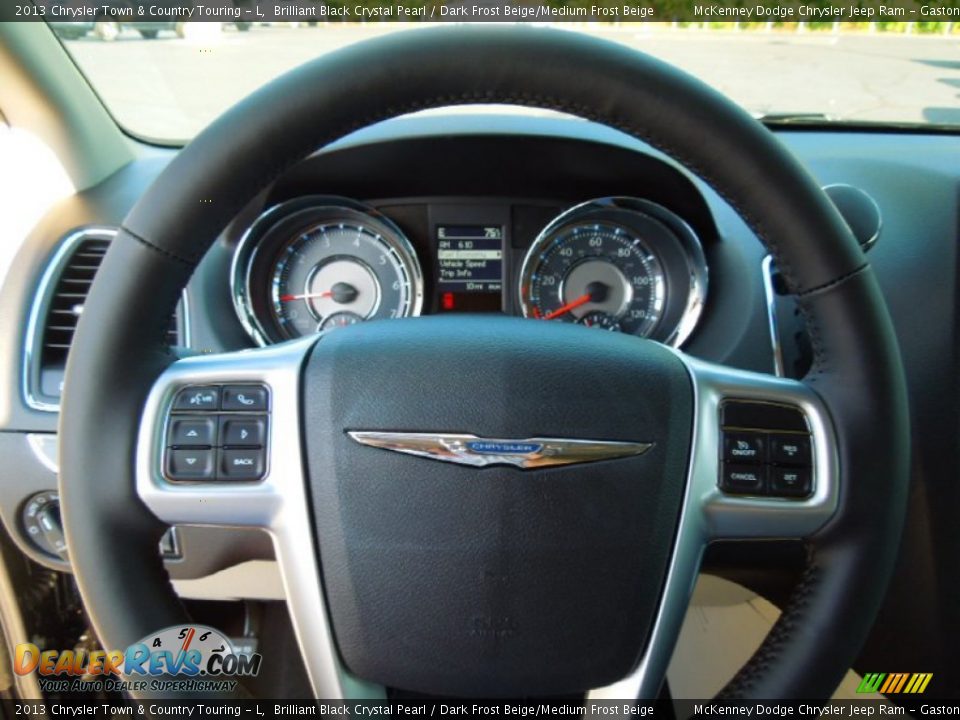 2013 Chrysler Town & Country Touring - L Brilliant Black Crystal Pearl / Dark Frost Beige/Medium Frost Beige Photo #14
