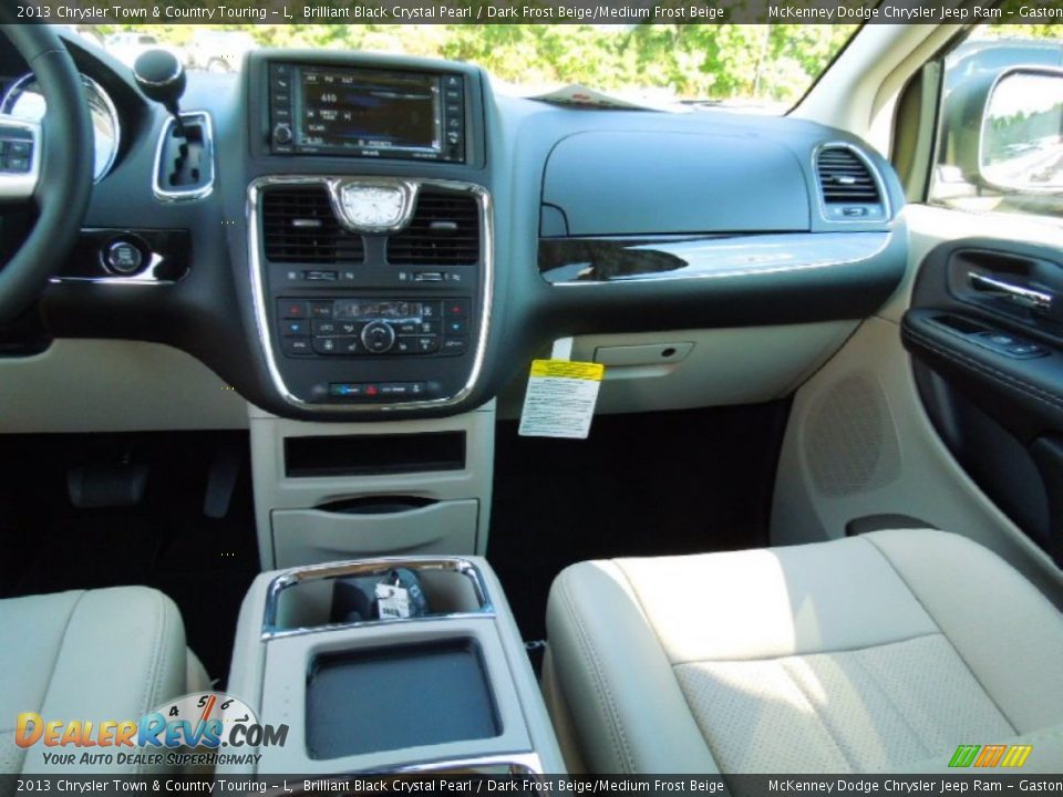 2013 Chrysler Town & Country Touring - L Brilliant Black Crystal Pearl / Dark Frost Beige/Medium Frost Beige Photo #19