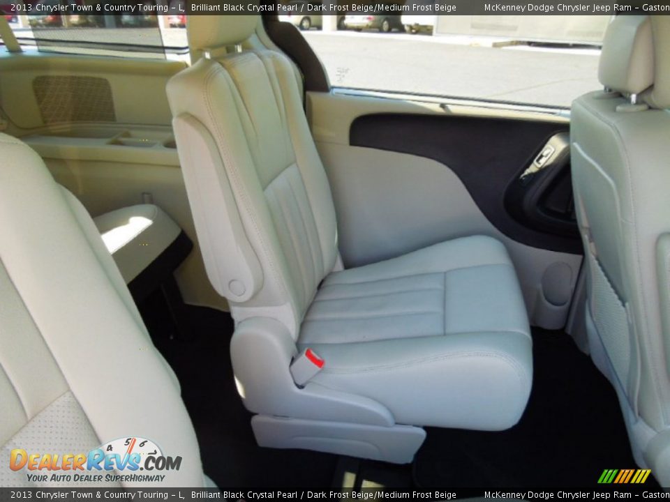 2013 Chrysler Town & Country Touring - L Brilliant Black Crystal Pearl / Dark Frost Beige/Medium Frost Beige Photo #21